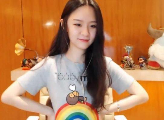 晋江二姐阿施爆料视频,揭秘娱乐圈幕后真相  第2张